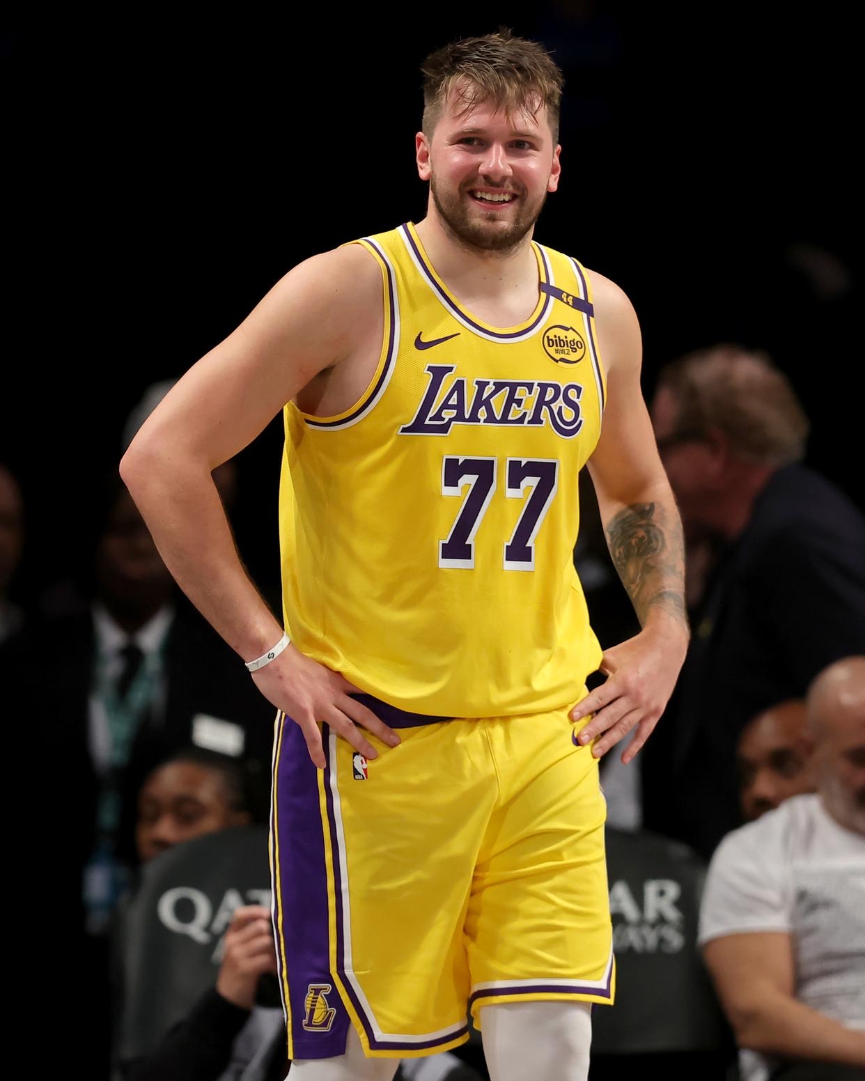 爱游戏-里程碑夜!丹佛掘金豪取连胜;NBA常规赛今夜刷纪录;质疑声仍在;赛程密集仍需轮换的简单介绍