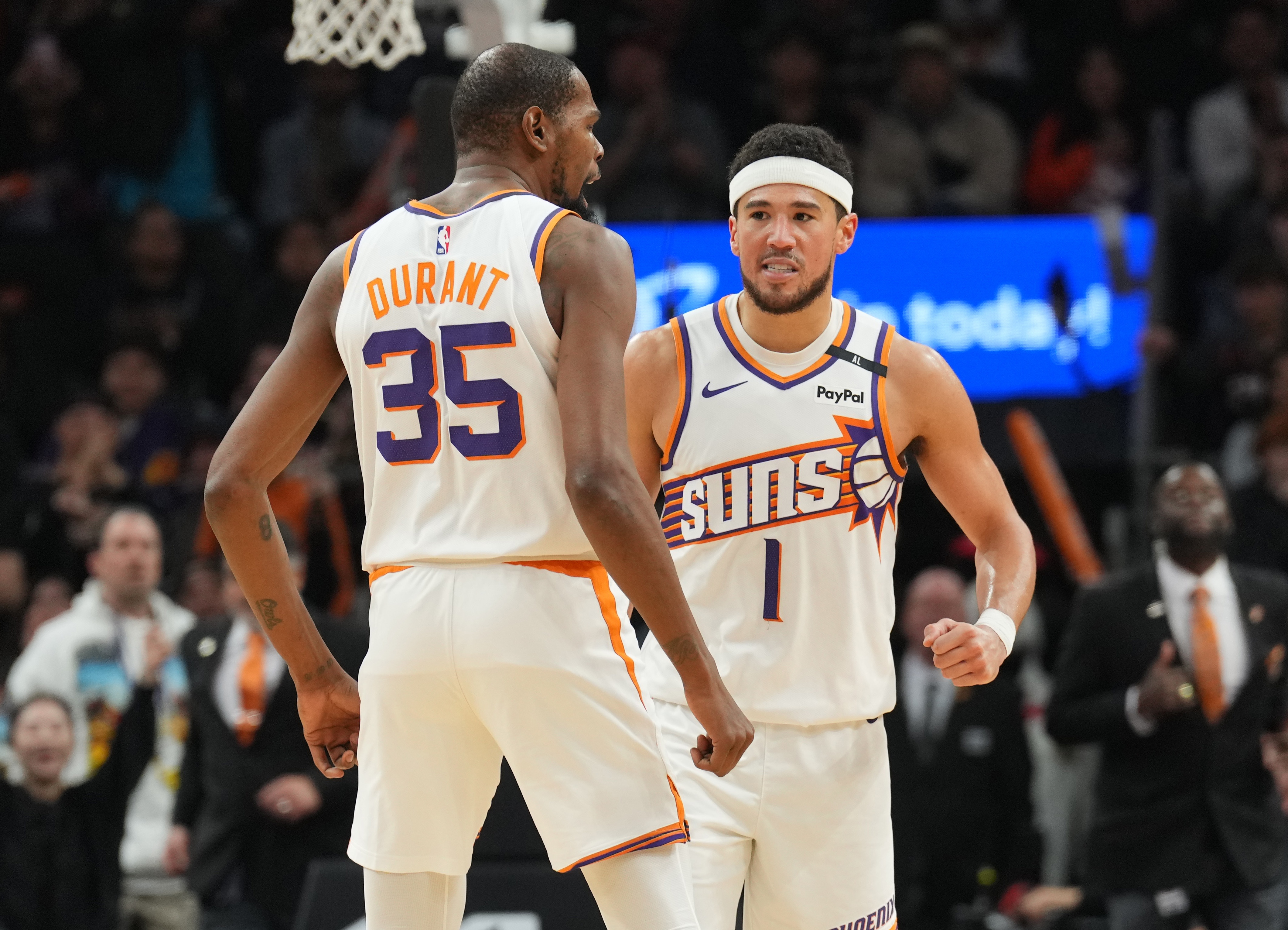 爱游戏APP-明尼苏达森林狼训练开放日,加时末段完成体检引欢呼,NBA季后赛在即,轮换策略成焦点的简单介绍