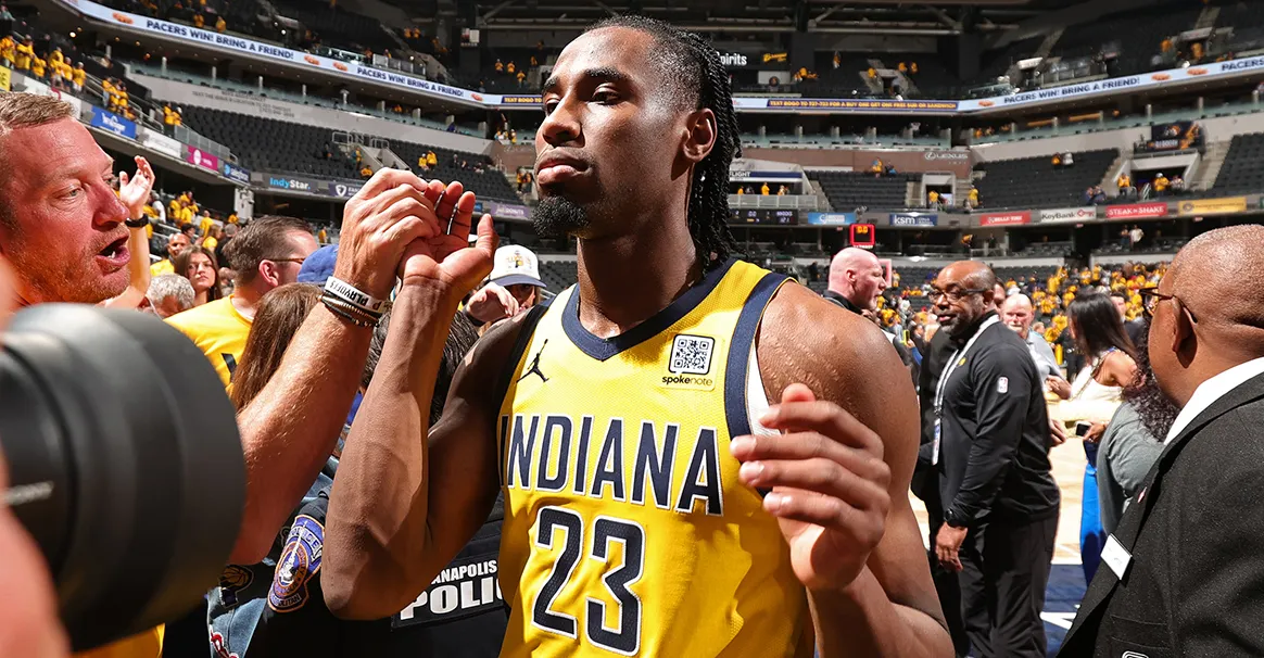爱游戏-印第安纳步行者迎NBA常规赛关键赛,冲刺阶段刷新队史纪录,压力陡增,资深球员宣示担当的简单介绍